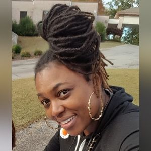 Meet your Posher, Fleur de Crown